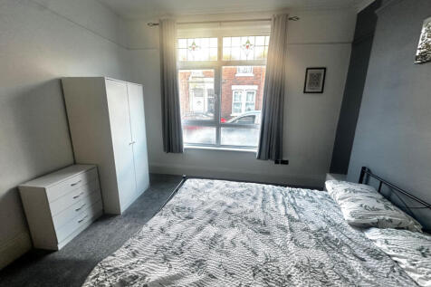 Stunning Room Shares - 6 Alert Street