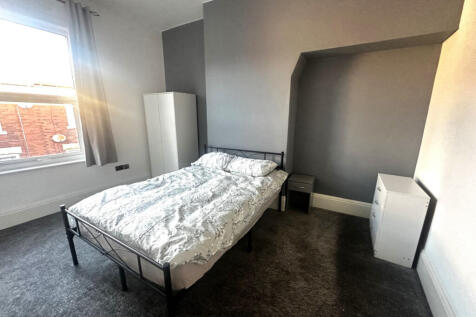 Stunning Room Shares - 6 Alert Street