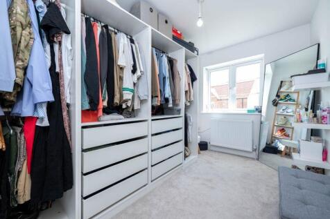 Bedroom 3/dressing room