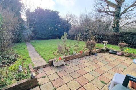 GARDEN 1.jpg