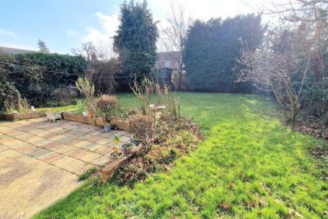 GARDEN 2.jpg