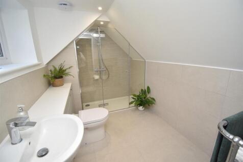 Shower Room.JPG