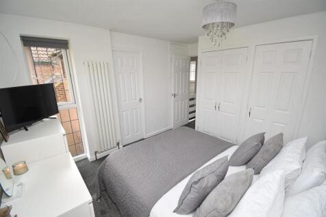 Bedroom1.JPG