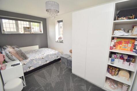 Bedroom.JPG