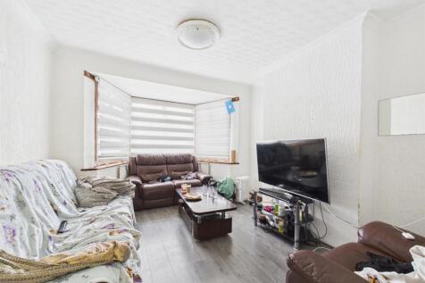 CAM01358G0-PR0144-STILL002.jpg