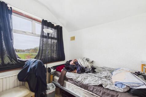 CAM01358G0-PR0144-STILL012.jpg