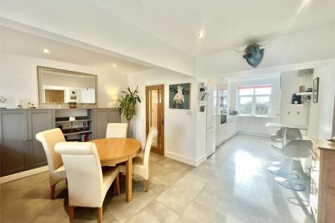 Diner / Kitchen