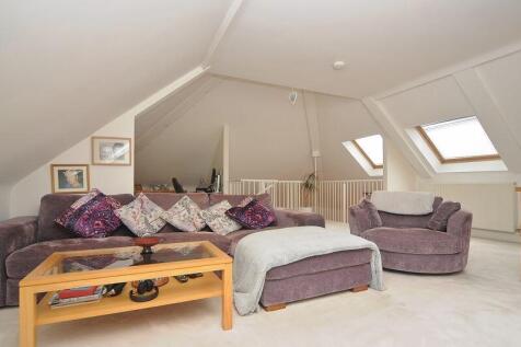 Mezzanine Living Area