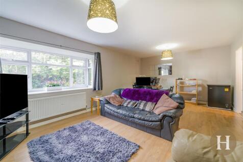 Hadleigh Estate Agents-9.jpg