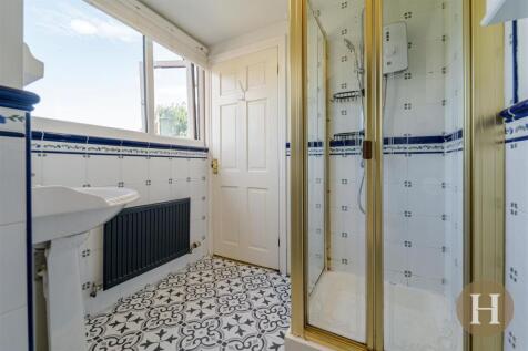 Hadleigh Estate Agents-44.jpg