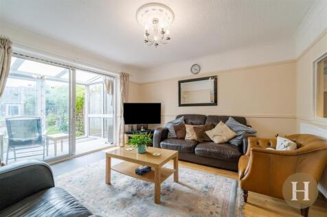 Hadleigh Estate Agents-5.jpg