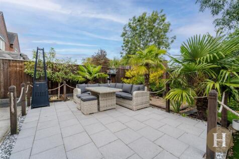 Hadleigh Estate Agents-55.jpg