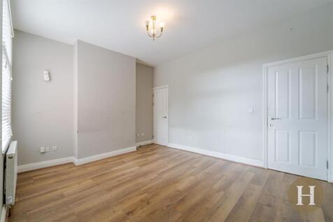 Hadleigh Estate Agents-35.jpg