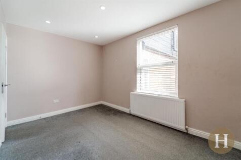 Hadleigh Estate Agents-14.jpg