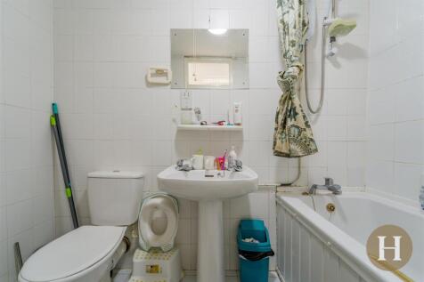 Hadleigh Estate Agents-17.jpg