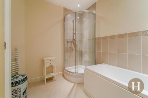 Hadleigh Estate Agents-1.jpg