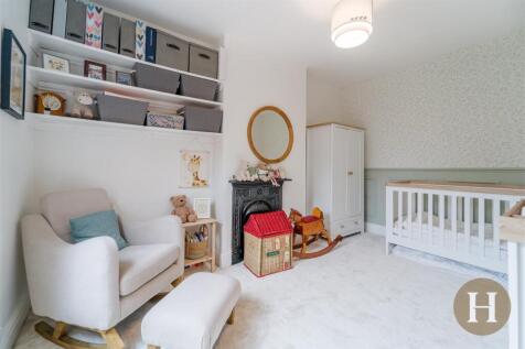 Hadleigh Estate Agents-33.jpg