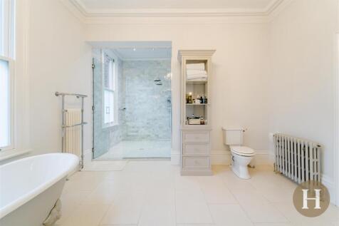 Hadleigh Estate Agents-54.jpg