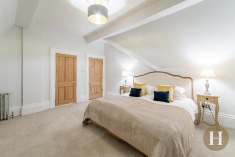 Hadleigh Estate Agents-98.jpg