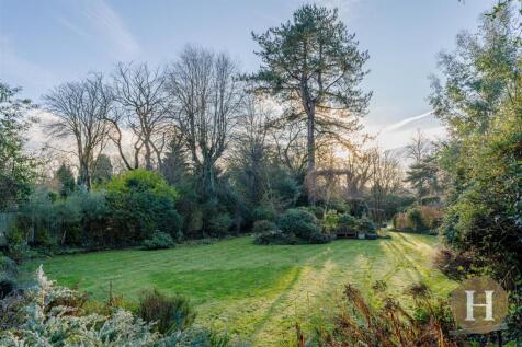 Hadleigh Estate Agents-71.jpg