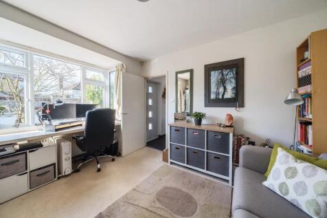 Bedroom/Study