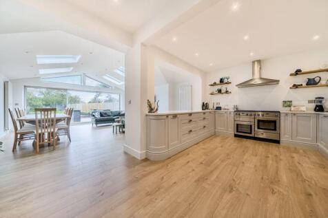 Open Plan Kitchen/Dining/Family Room