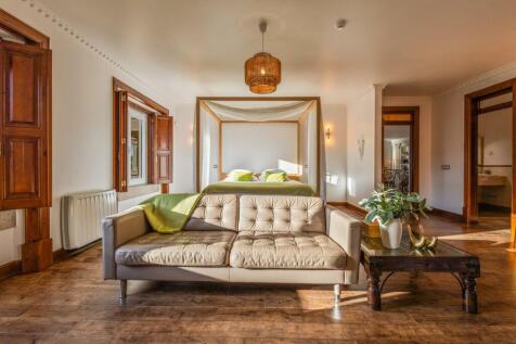 Majestic V6 Country Estate, Views &amp; Pool, Cadaval