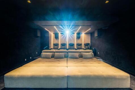 T5 Lisbon, Campo Ourique