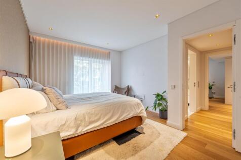 T5 Lisbon, Campo Ourique