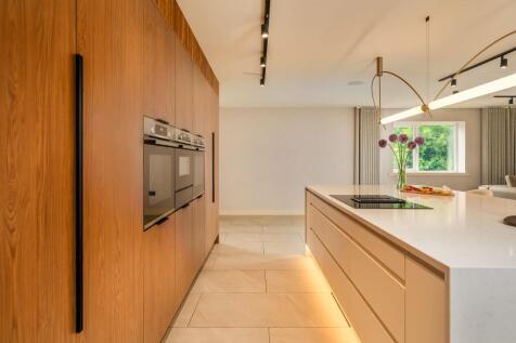 Kitchen/dining/living room