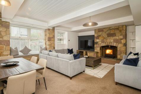 Cottage - Living Room