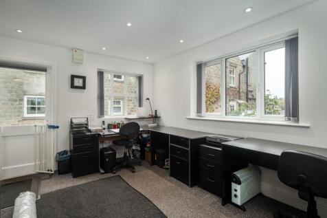 Office in outbuilding 