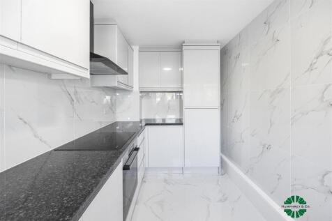 45   Jessup Close -006.JPG