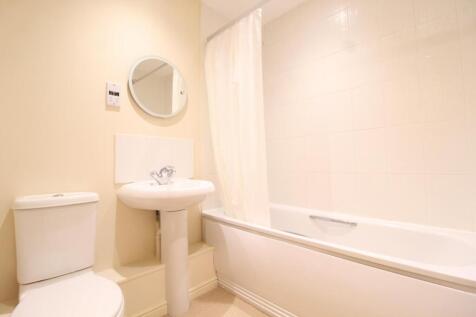 ONE BEDROOM PUPOSE BUILT FLAT