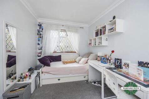 24   Manning Road -005.jpg