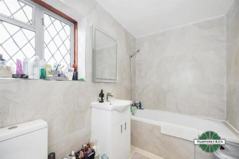 24   Manning Road -002.jpg