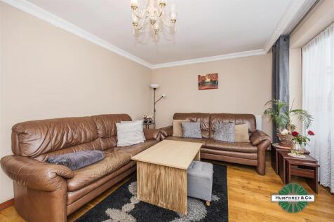 24   Manning Road -014.jpg