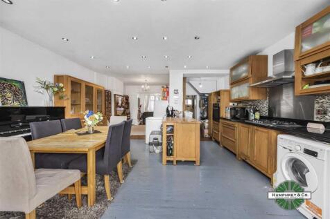 23 Wadham Avenue -015.jpg