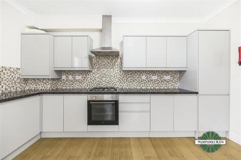 Flat 4  63 New Wanstead -010.jpg