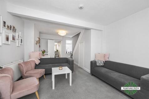 21 Lower Road -007.JPG