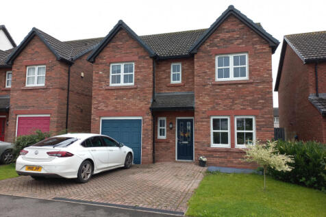 4 bed detached house for sale St. Mungos Close, D