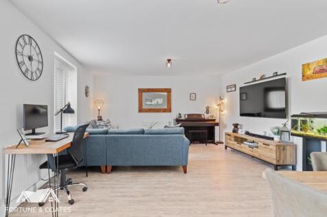 BarnfieldWay_6.jpg