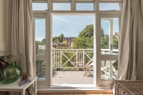 34-Hillfield-Park...