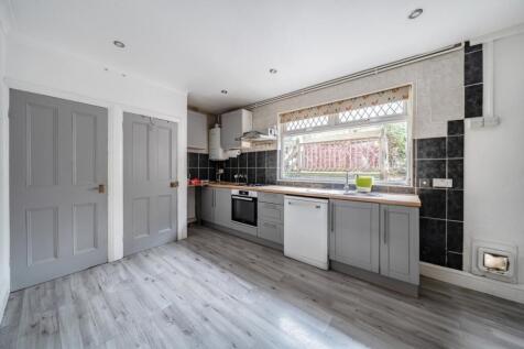 1375766-4-6904bd2...