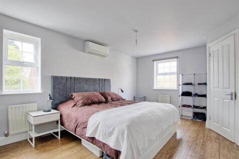 Bedroom One.jpg