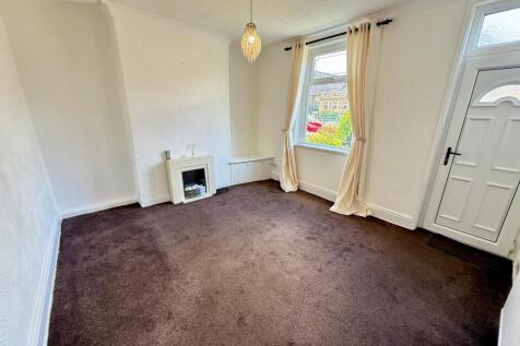 51 Bell Lane, Lounge 1