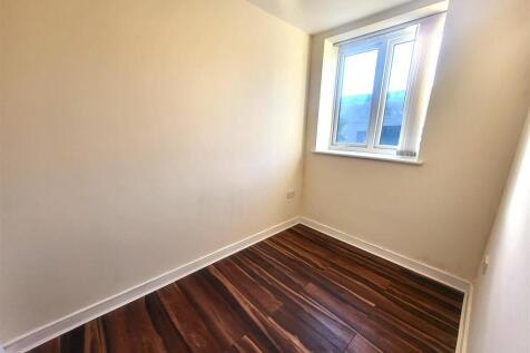 Bedroom 1 Pic 1