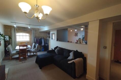 Lounge 2