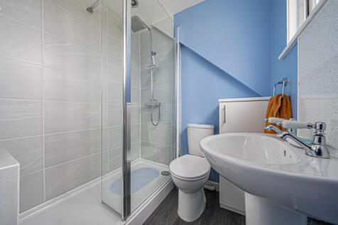 1348571-5-68b6d40...