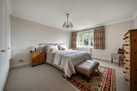 1374592-23-690ccb...